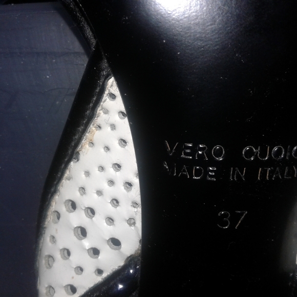 ADAMI Made In Italy Patent Leather 4" inch heels. - Picture 4 of 4